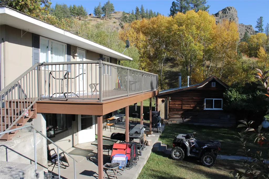 2973 Old Us Highway 91 Cascade MT 59421