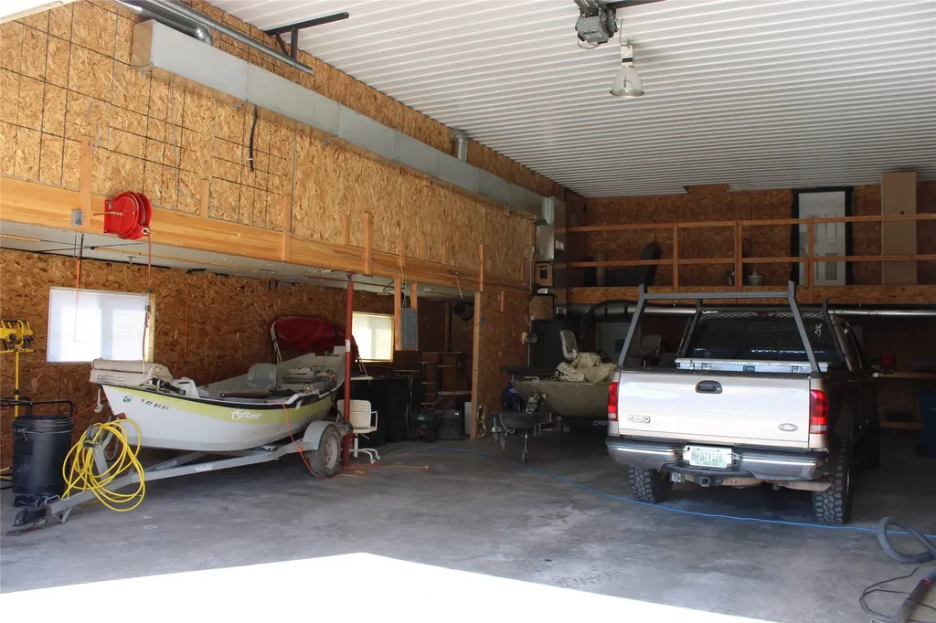 2973 Old Us Highway 91 Cascade MT 59421