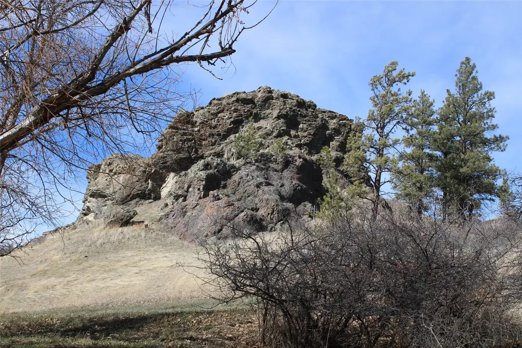 2973 Old Us Highway 91 Cascade MT 59421