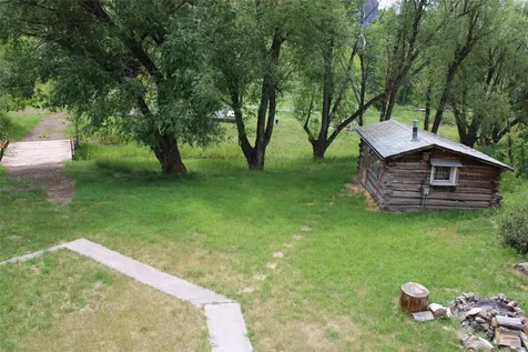 2973 Old Us Highway 91 Cascade MT 59421