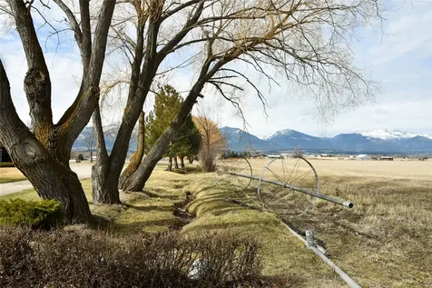 519 Quast Lane Corvallis MT 59828