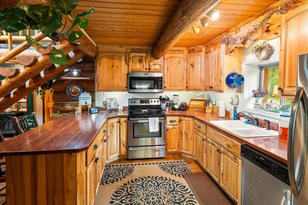 181 Wapiti Way Troy MT 59935