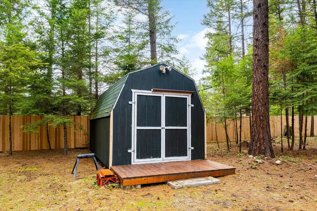 181 Wapiti Way Troy MT 59935