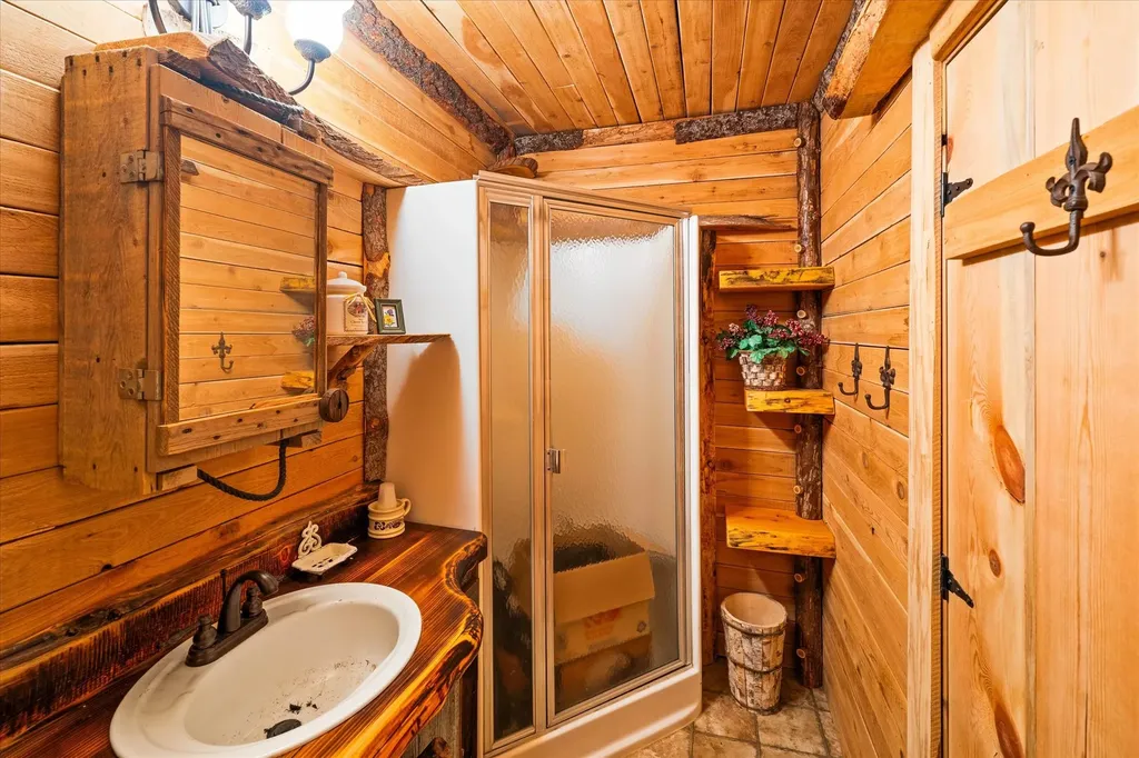 181 Wapiti Way Troy MT 59935