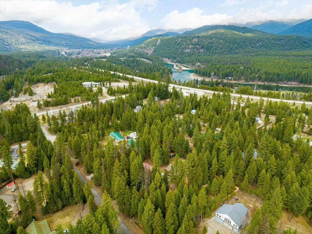 181 Wapiti Way Troy MT 59935