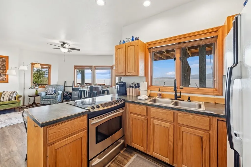 17431 Fishing Rock Lane Bigfork MT 59911