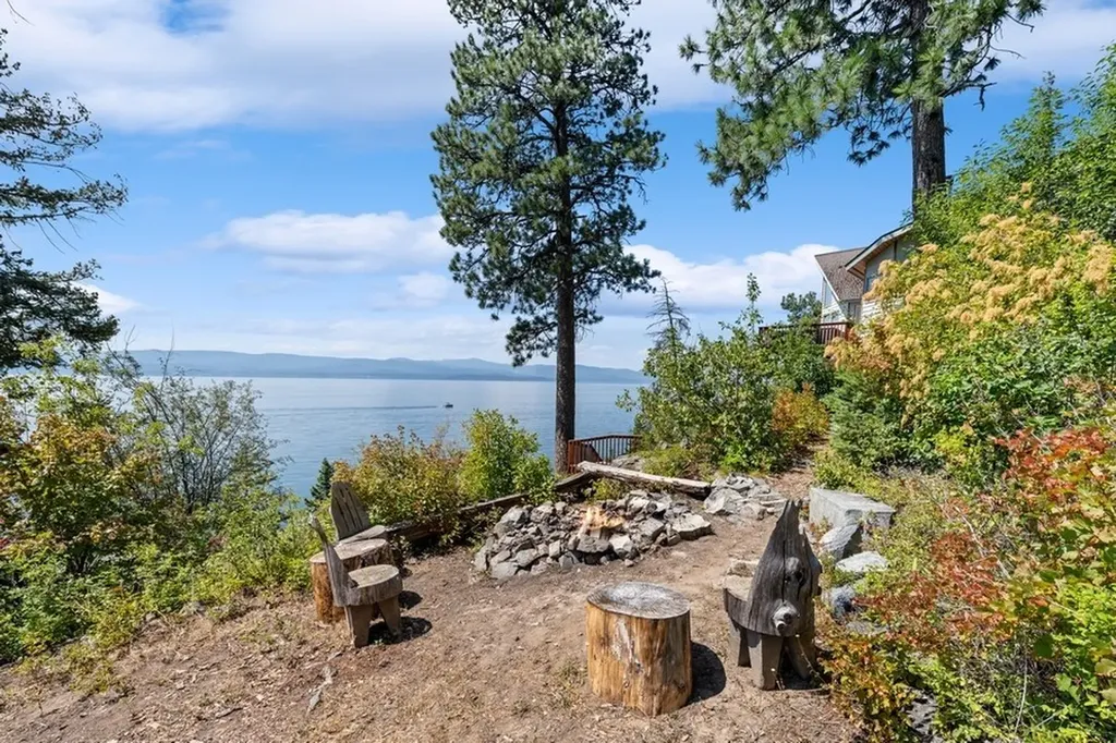 17431 Fishing Rock Lane Bigfork MT 59911