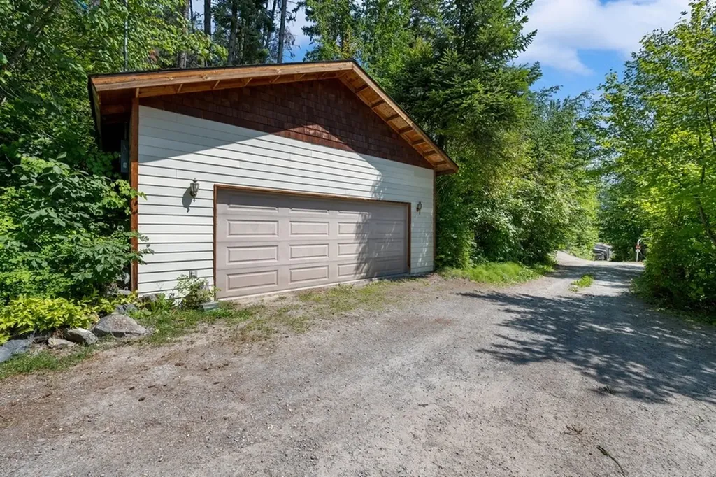 17431 Fishing Rock Lane Bigfork MT 59911