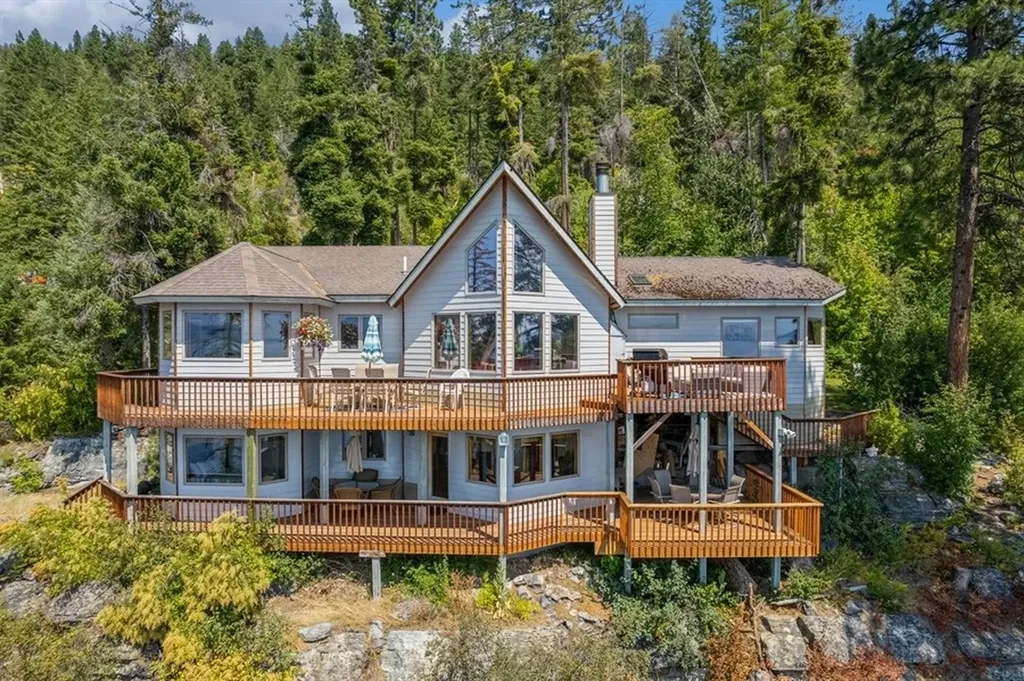 17431 Fishing Rock Lane Bigfork MT 59911