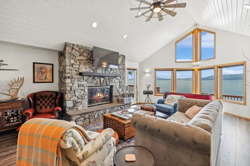 17431 Fishing Rock Lane Bigfork MT 59911