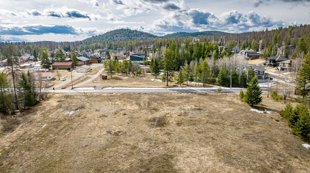 271 Lake Park Lane Whitefish MT 59937