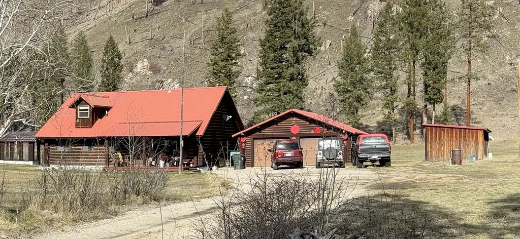 5900 Us Highway 93 S Sula MT 59827