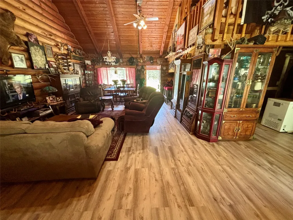 5900 Us Hwy 93 S Sula MT 59827