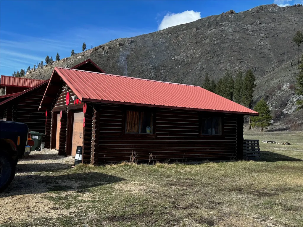5900 Us Highway 93 S Sula MT 59827