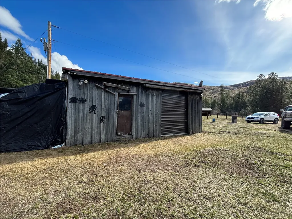 5900 Us Highway 93 S Sula MT 59827
