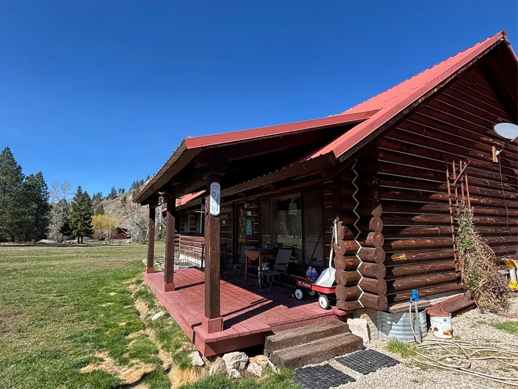 5900 Us Highway 93 S Sula MT 59827