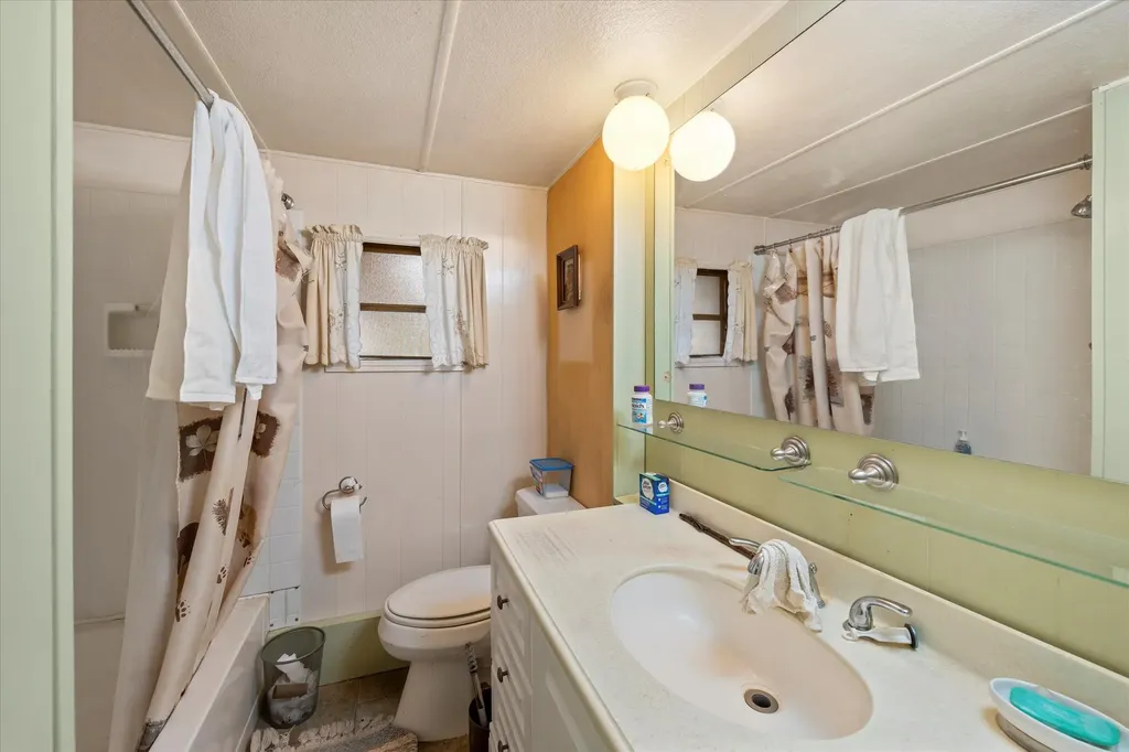 22 Center Drive Troy MT 59935