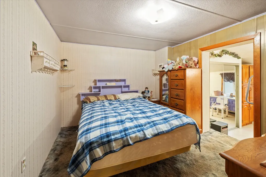 22 Center Drive Troy MT 59935