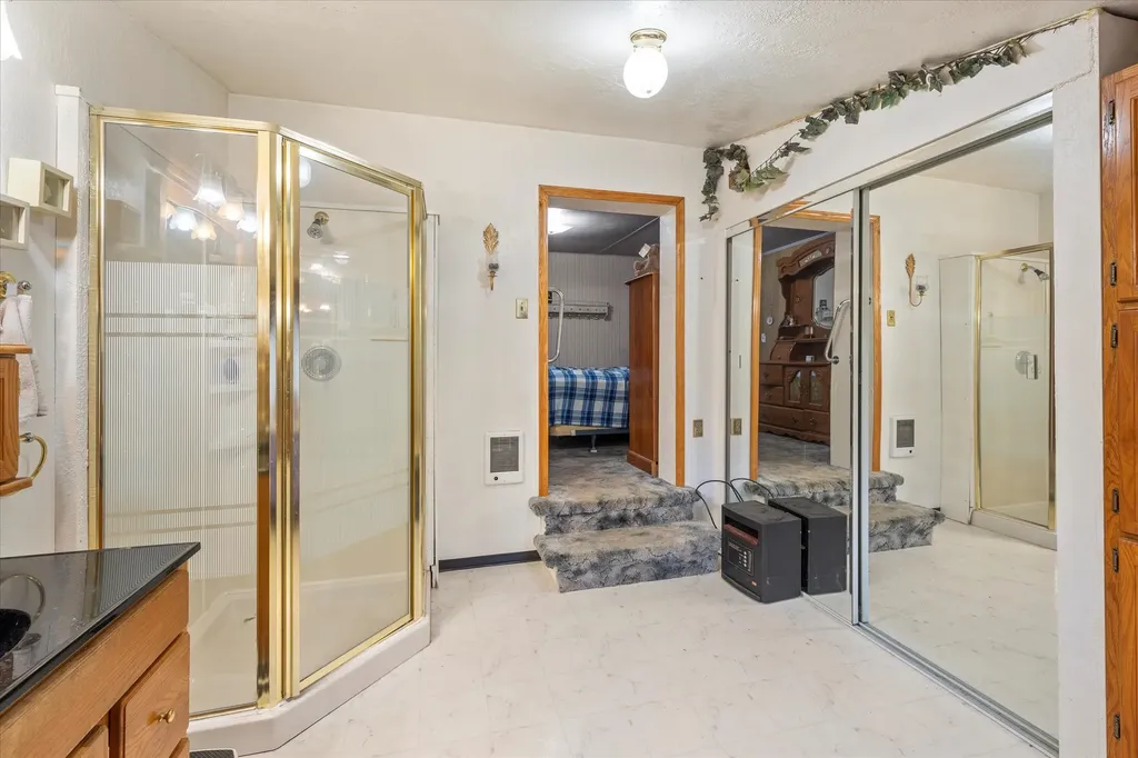 22 Center Drive Troy MT 59935