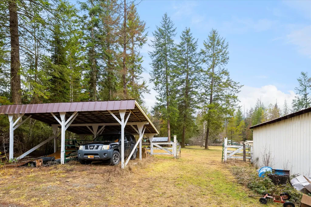 22 Center Drive Troy MT 59935