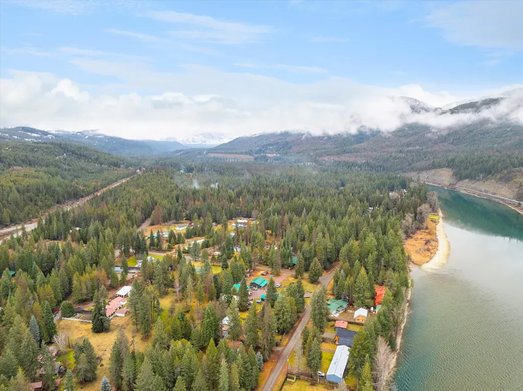 22 Center Drive Troy MT 59935