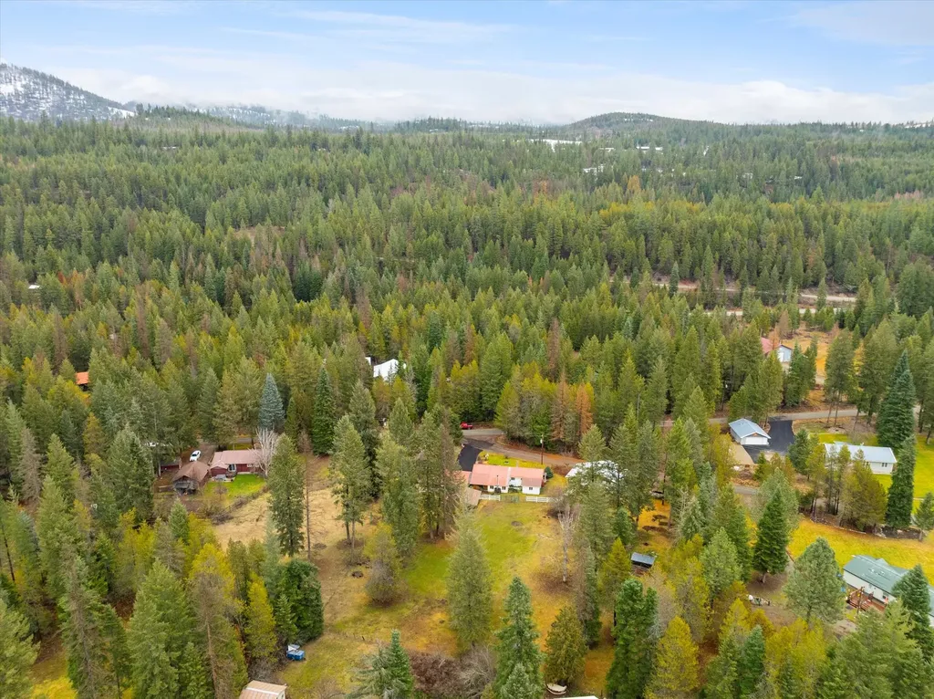 22 Center Drive Troy MT 59935