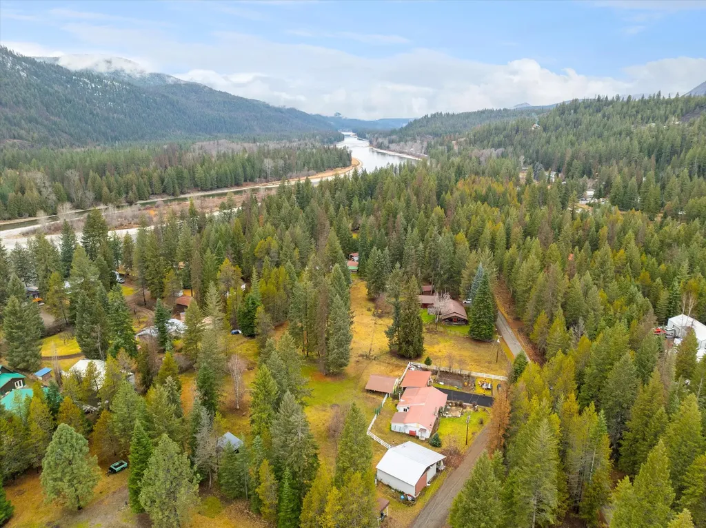 22 Center Drive Troy MT 59935