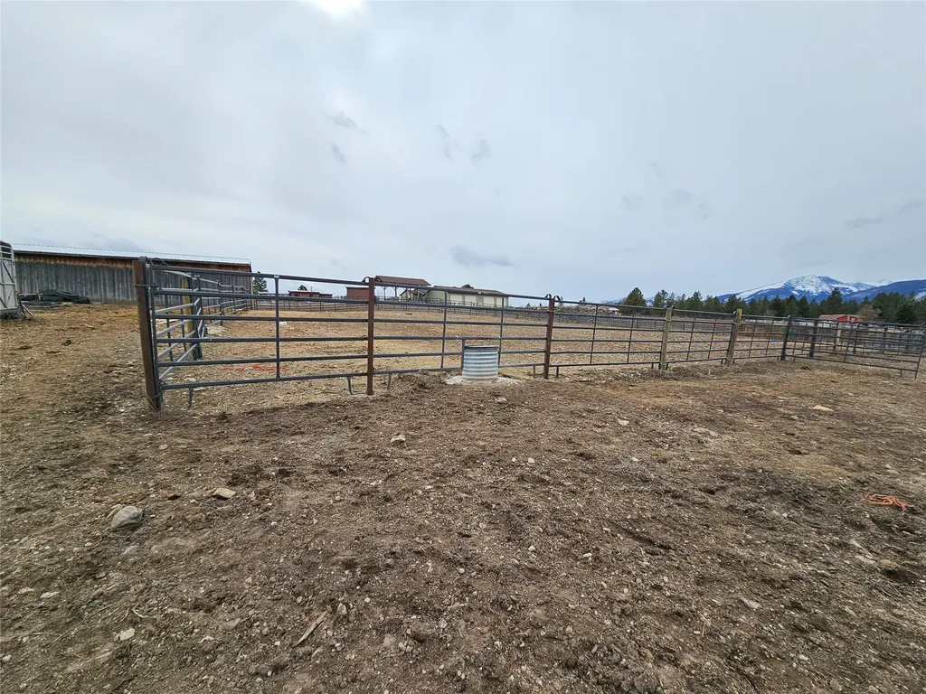 Nhn El Capitan Loop Stevensville MT 59870