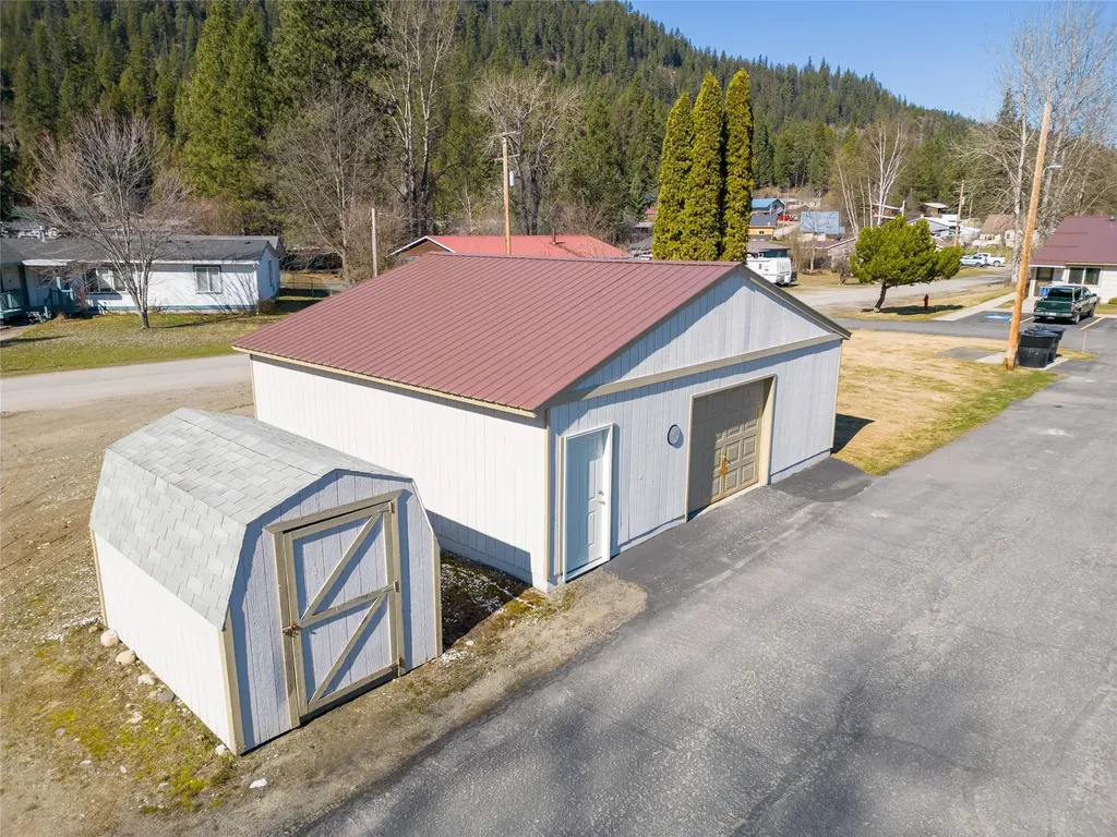 707 E Grant Avenue Troy MT 59935