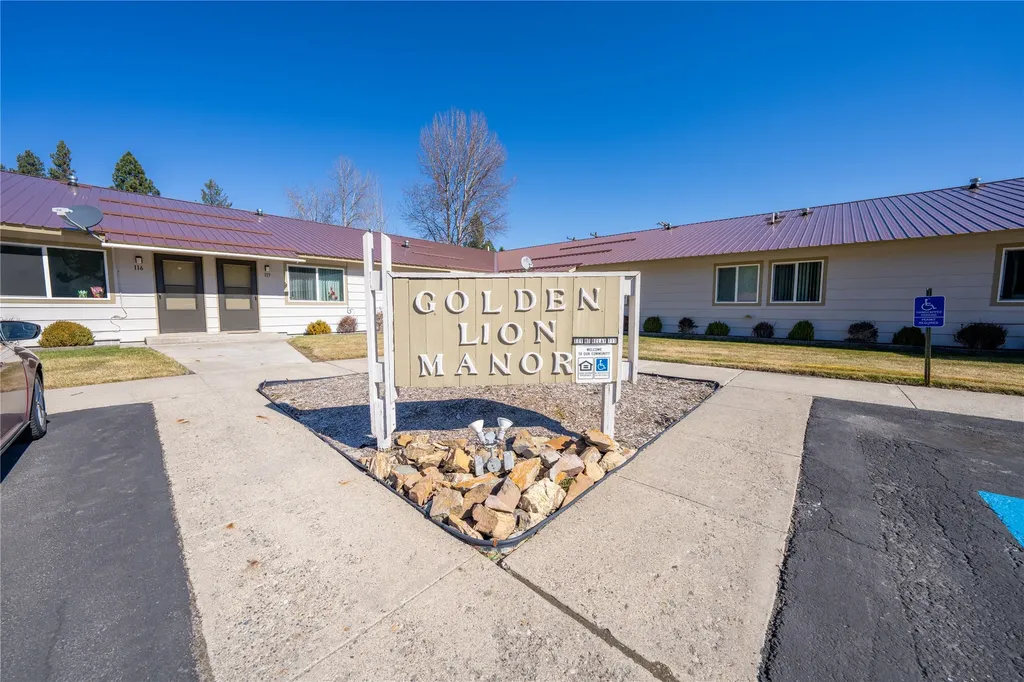 707 E Grant Avenue Troy MT 59935
