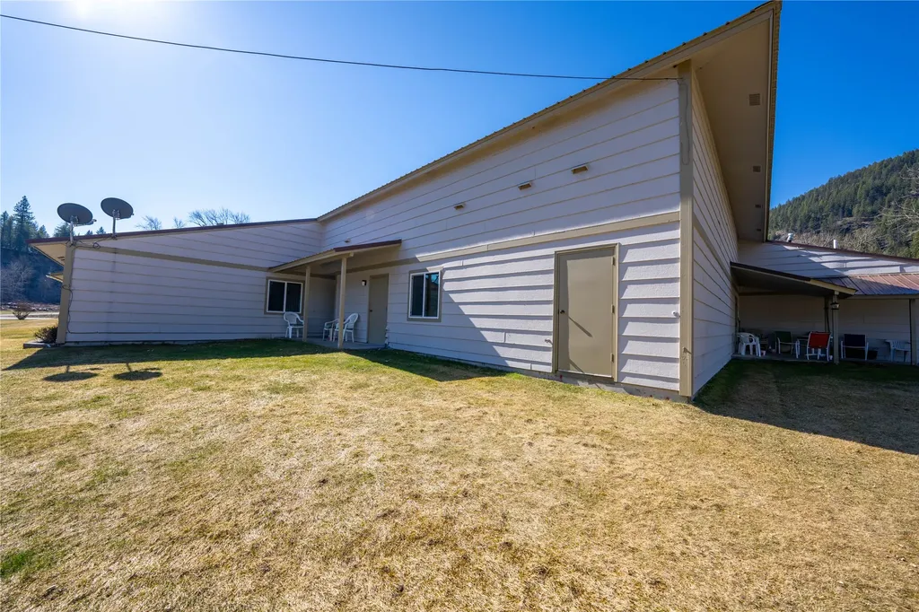 707 E Grant Avenue Troy MT 59935
