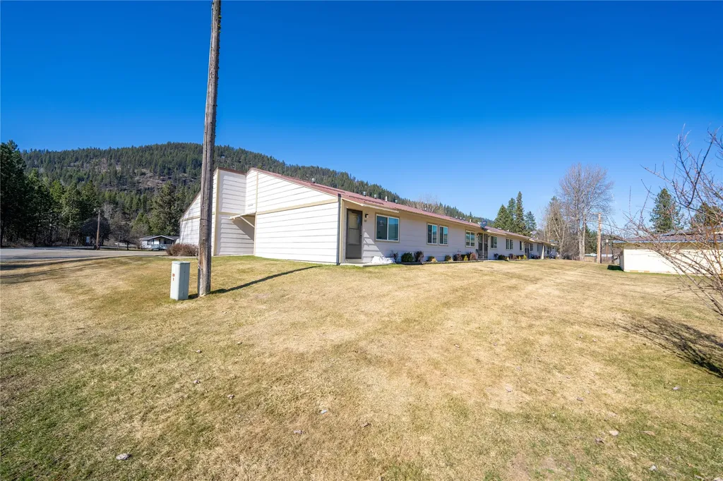 707 E Grant Avenue Troy MT 59935