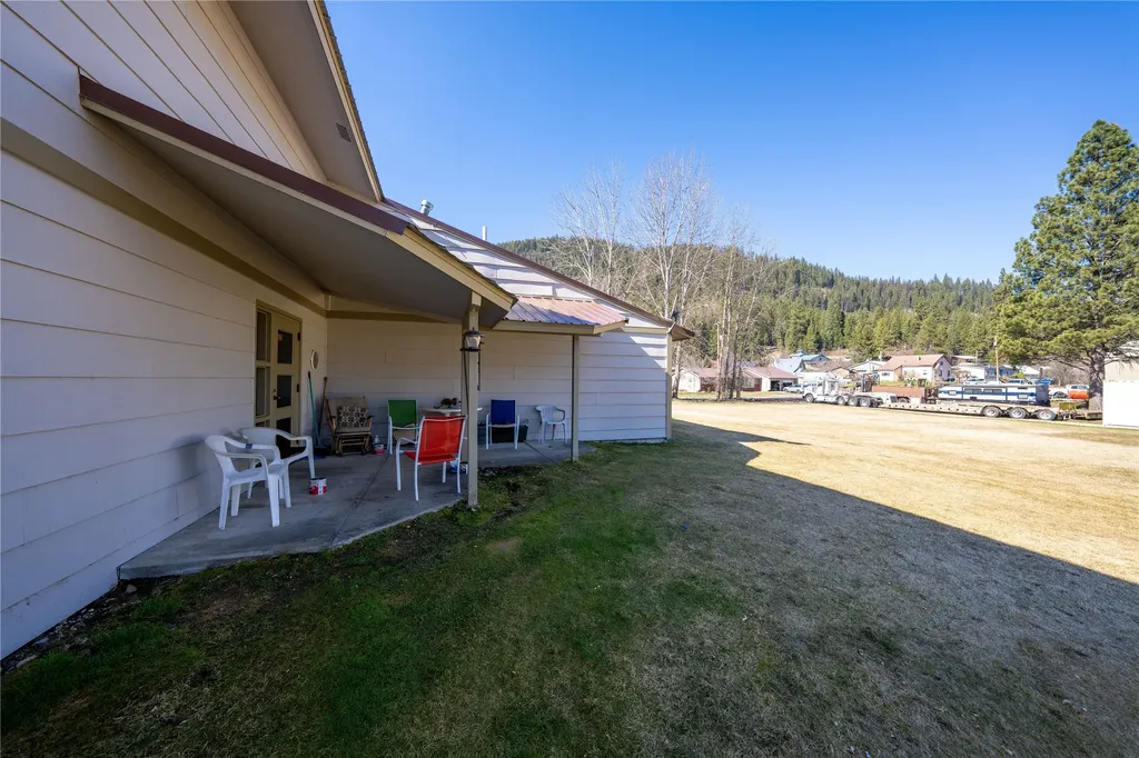 707 E Grant Avenue Troy MT 59935