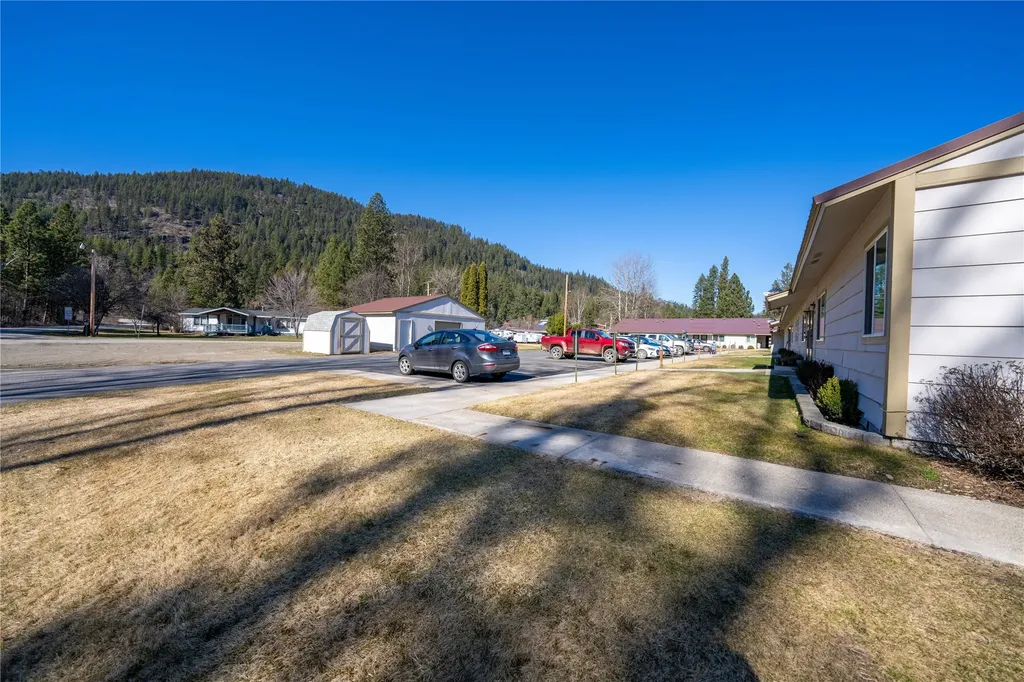 707 E Grant Avenue Troy MT 59935