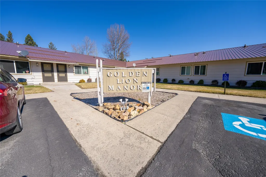 707 E Grant Avenue Troy MT 59935