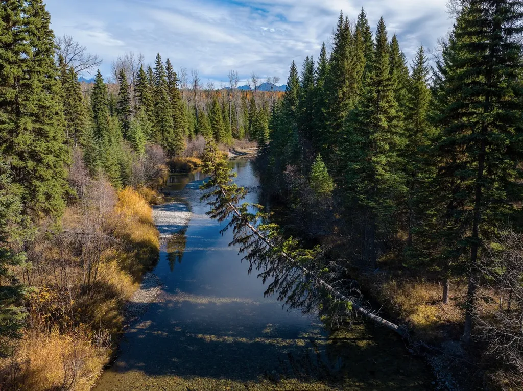 8500 North Fork Road Polebridge MT 59928