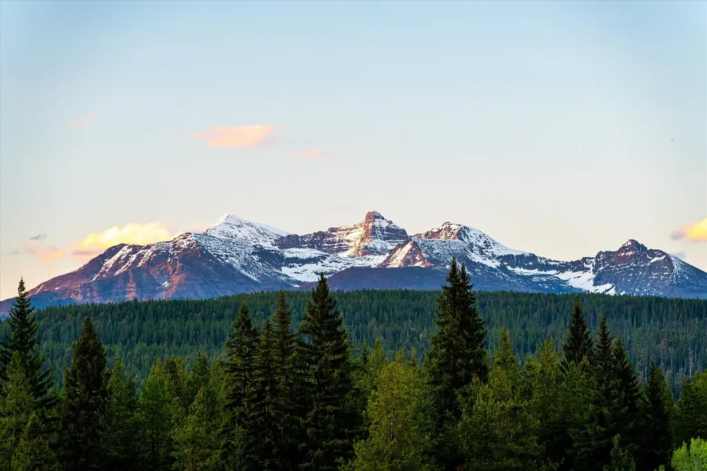 8500 North Fork Road Polebridge MT 59928