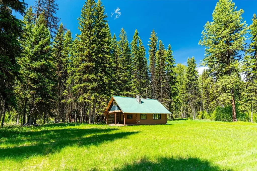 8500 North Fork Road Polebridge MT 59928