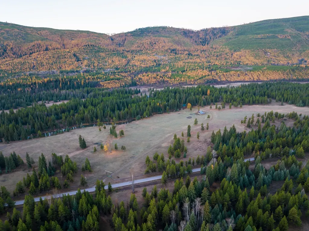 8500 North Fork Road Polebridge MT 59928