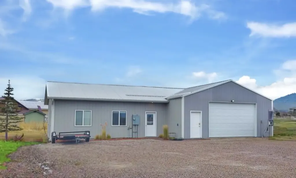 33953 & 33989 Fox Road Polson MT 59860