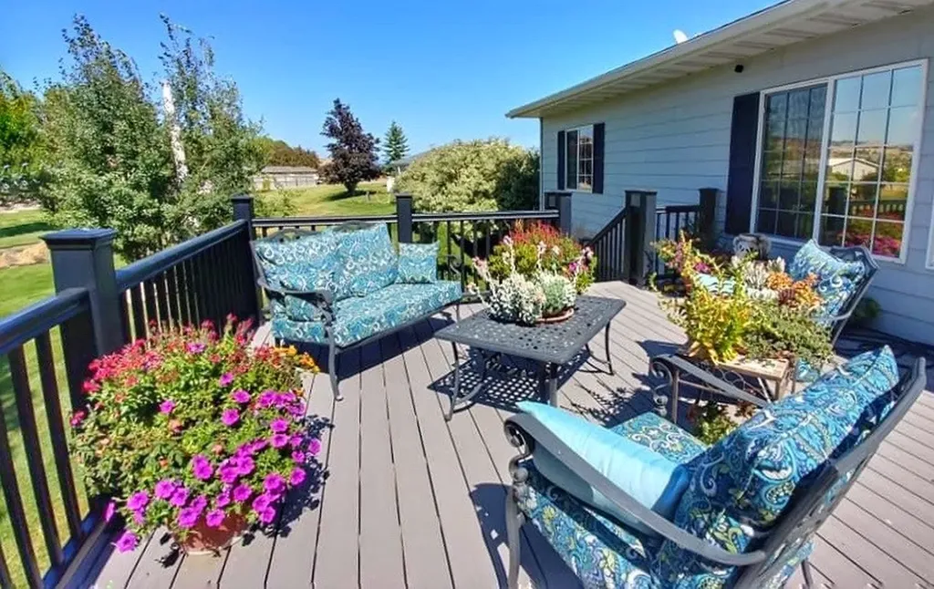33953 & 33989 Fox Road Polson MT 59860