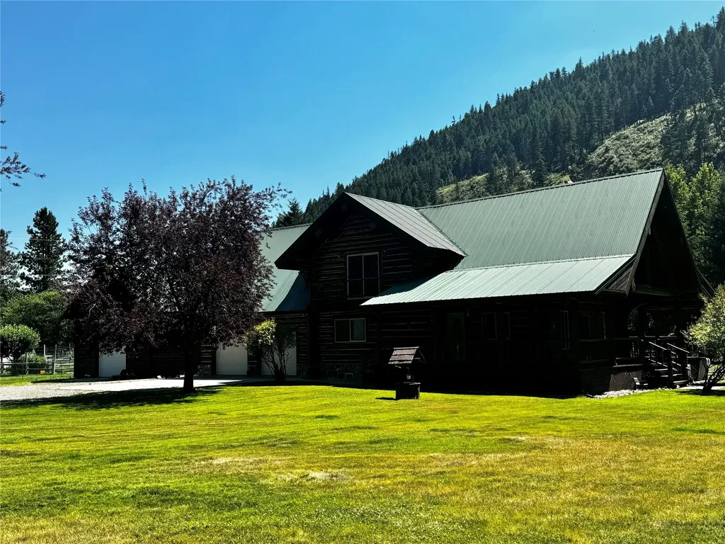 6065 Kootenai River Road Libby MT 59923