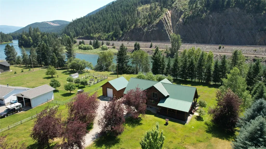 6065 Kootenai River Road Libby MT 59923