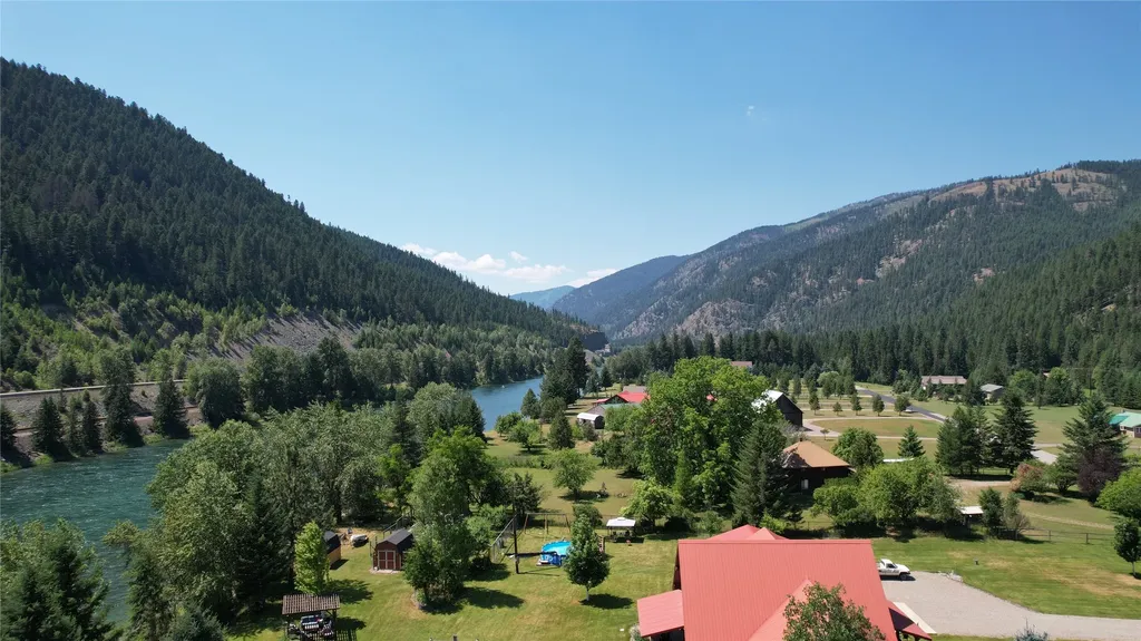 6065 Kootenai River Road Libby MT 59923