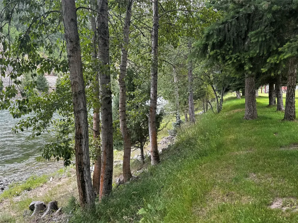 6065 Kootenai River Road Libby MT 59923