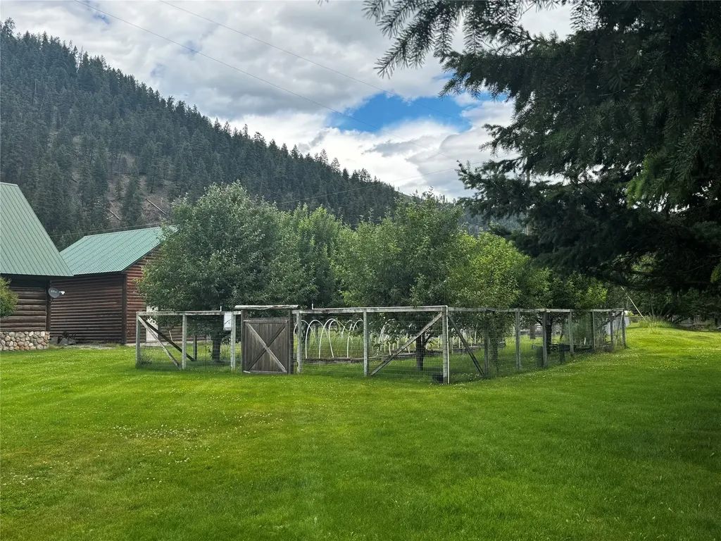 6065 Kootenai River Road Libby MT 59923