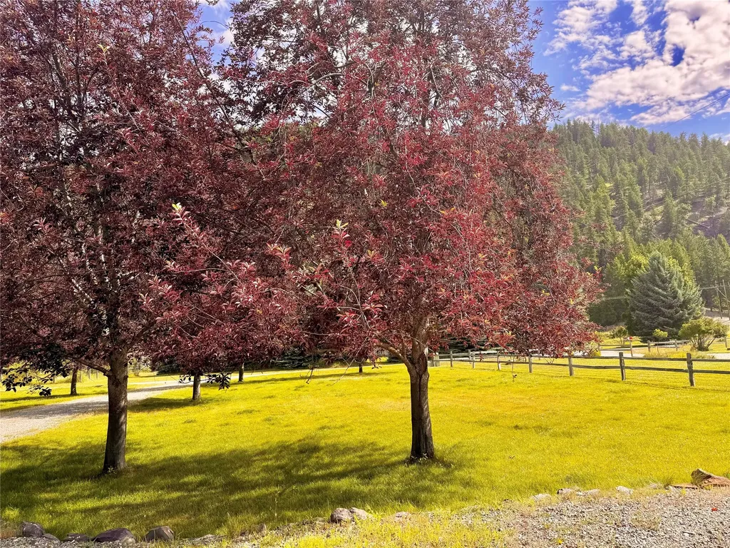 6065 Kootenai River Road Libby MT 59923