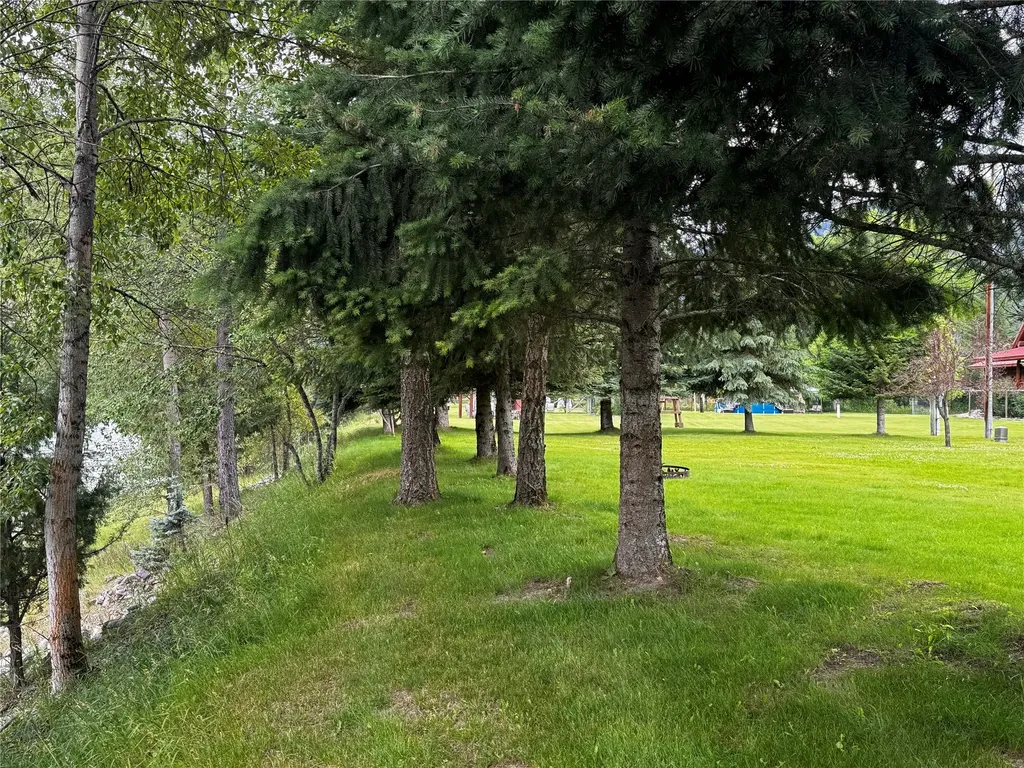 6065 Kootenai River Road Libby MT 59923