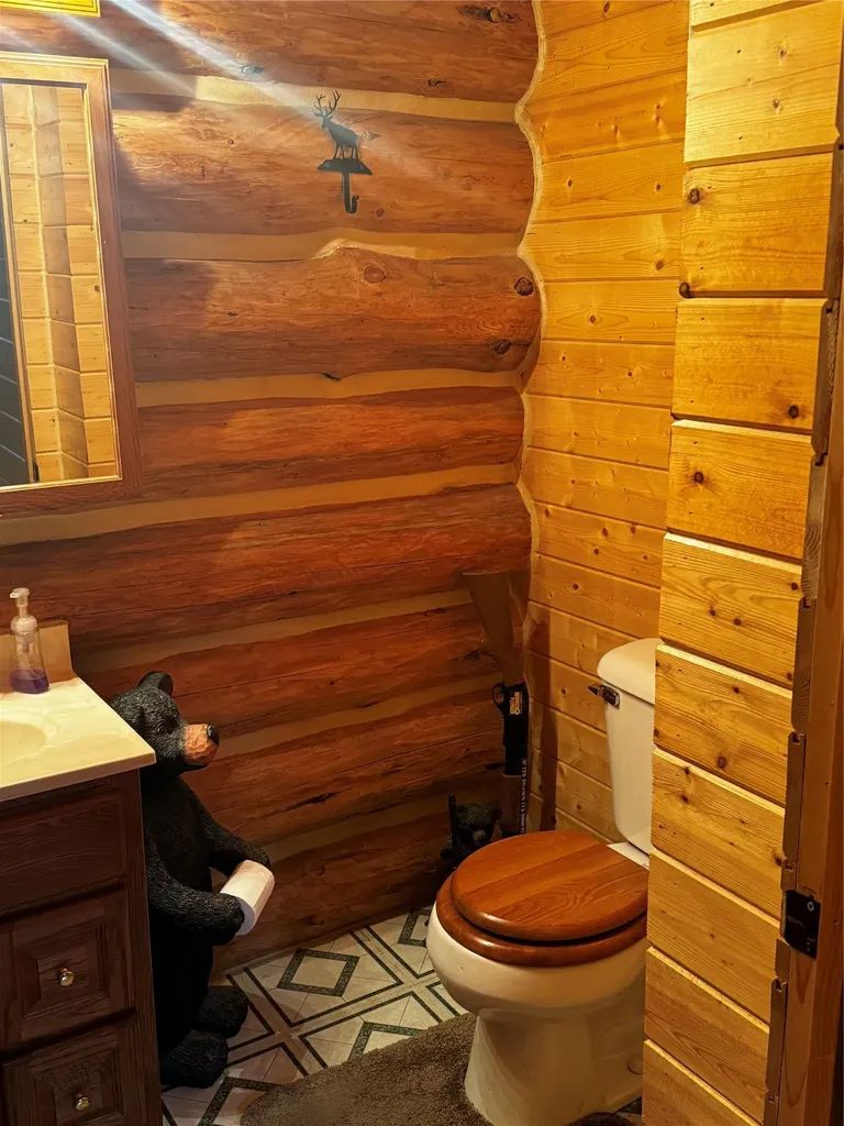 6065 Kootenai River Road Libby MT 59923