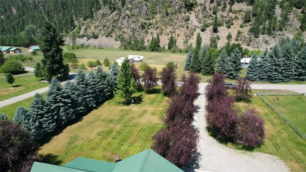 6065 Kootenai River Road Libby MT 59923